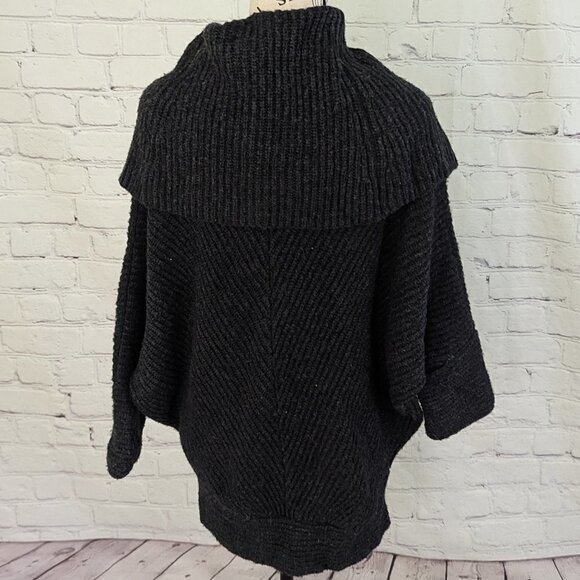 BCBGMAXAZRIA BCBG Charcoal Dolman Knit Cocoon Cardigan Sweater XXS NEW - Picture 2 of 6